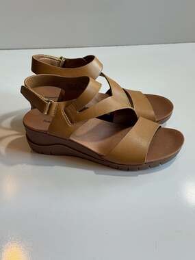 Baretraps Caley Women's Wedge Sandals Size 6.5M